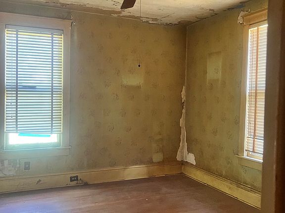 2nd image of 1277 Snowden Ave