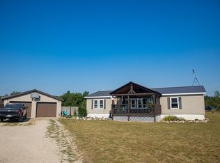 910 Cardoza Dr, Crystal, MI 48818