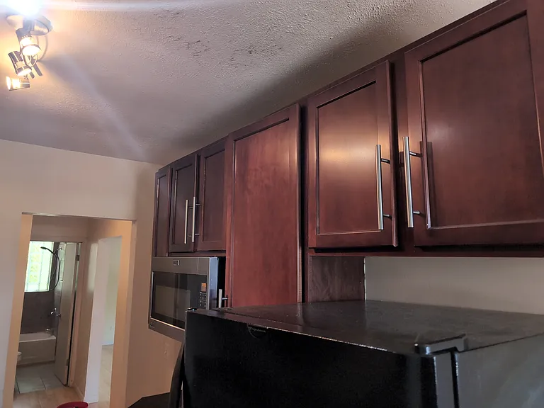 2315 Harney St #3 — Photo 30