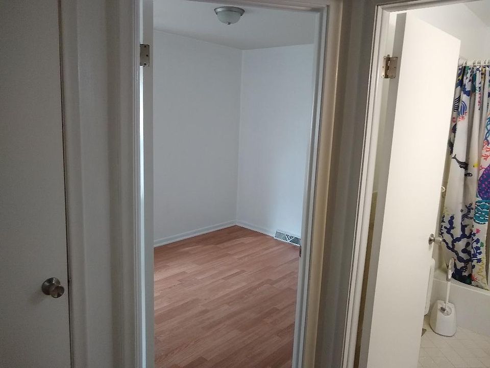 1st image of 617 E Hudson Ave