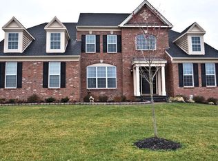 300 Rowland Ln, Line Lexington, PA 18932