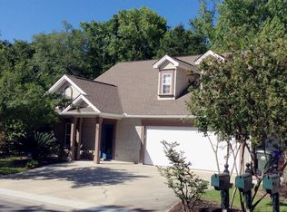 28 Hardwood Forest Cir, Brunswick, GA 31525