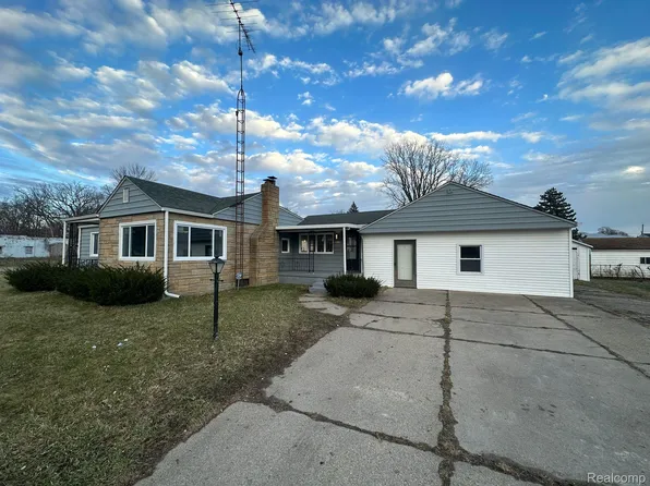 4050 N Jennings Rd, Flint, MI 48504