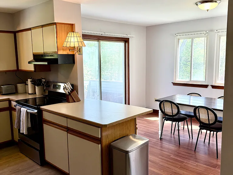 69 Northwest Dr #60 — Photo 7