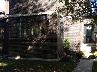 6855 N Oriole Ave, Chicago, IL 60631