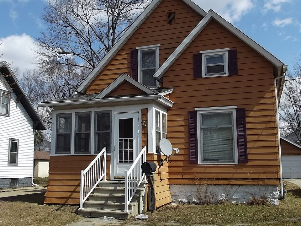 1st image of 19 Caine St