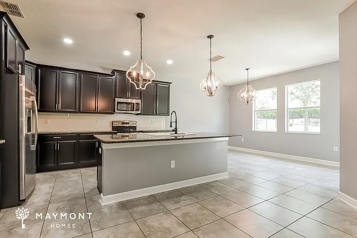 5853 Alenlon Way — Photo 5