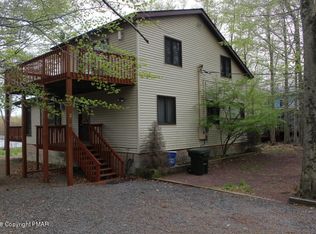 6029 Boardwalk Dr, Tobyhanna, PA