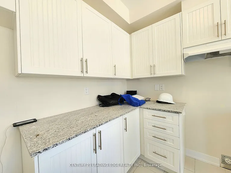 109 Stauffer Cres — Photo 9