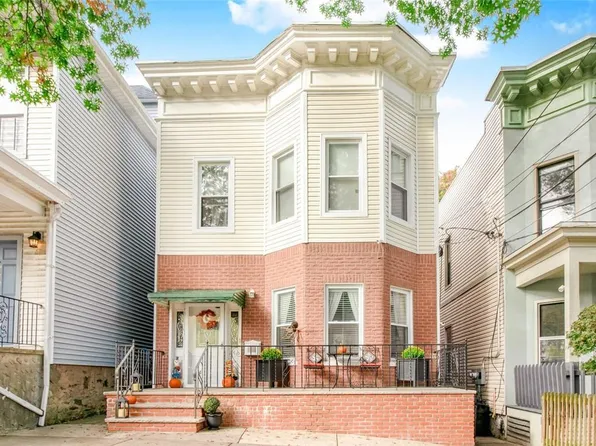 241 East 234th Street, Bronx, NY 10470