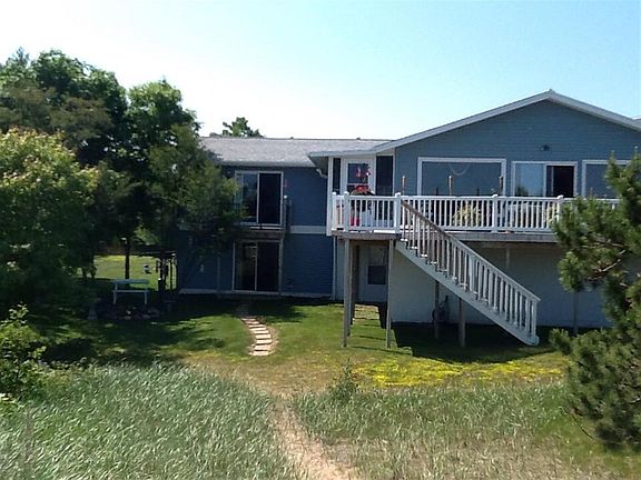 2nd image of 577 Lakewood Ln
