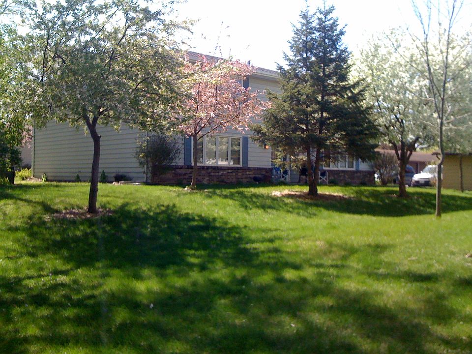 2nd image of 1019 Bridgit Ct SE APT 3