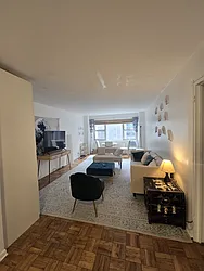 321 East 48th Street, #6H