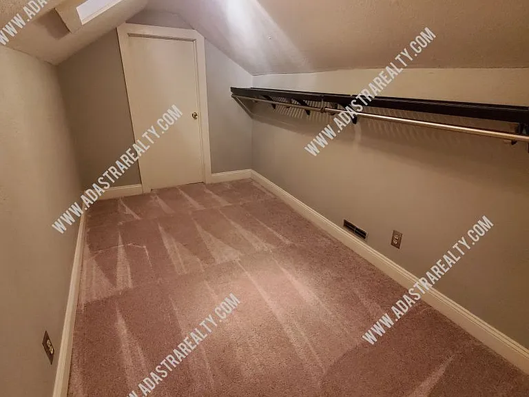 4521 Fairmount Ave — Photo 22