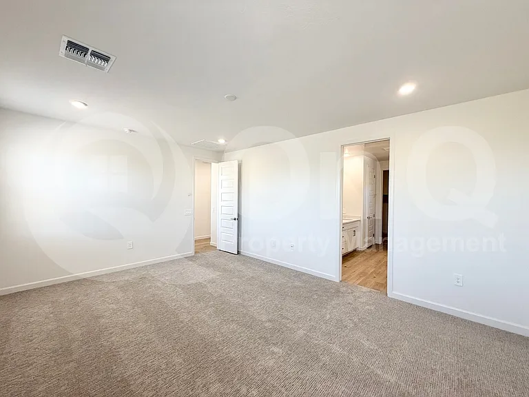 10042 S 23rd Ln — Photo 16