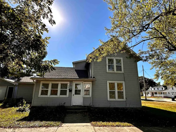 452 Blaine Ave, Janesville, WI 53545
