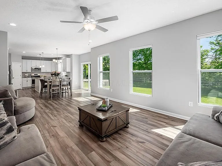 9222 Ash Grove Dr — Photo 10