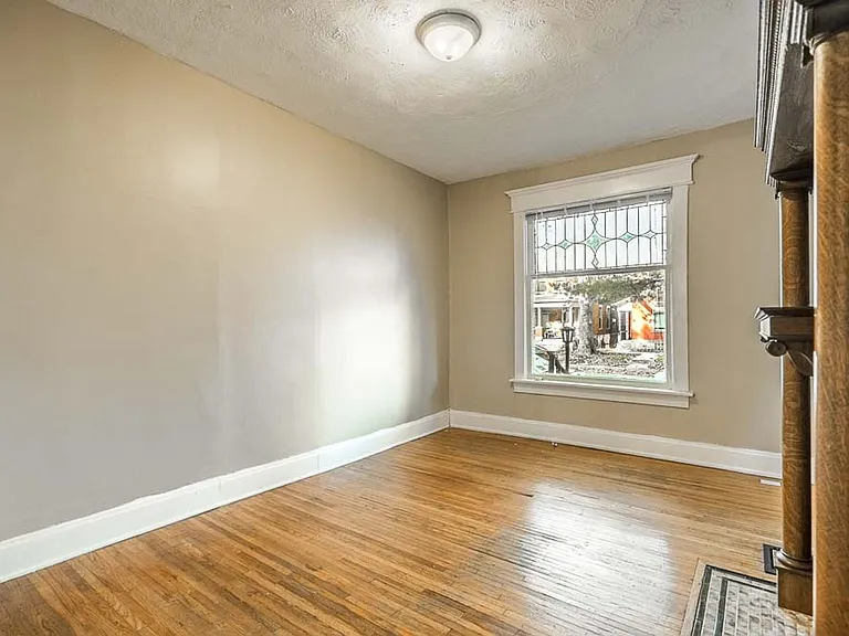 227-229 Wilber Ave — Photo 22