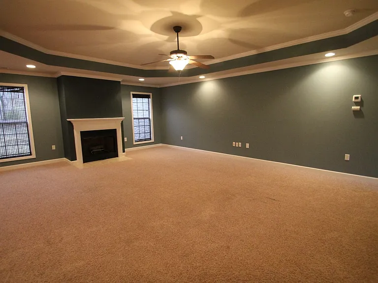 1830 Country Manor Ln — Photo 5