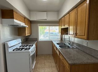 MV, Montrose, CA 91020