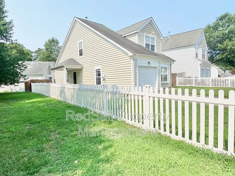 405 Holmes Blvd — Photo 2