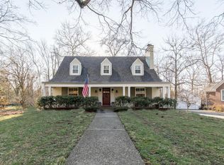 1402 Elm Rd, Anchorage, KY 40223