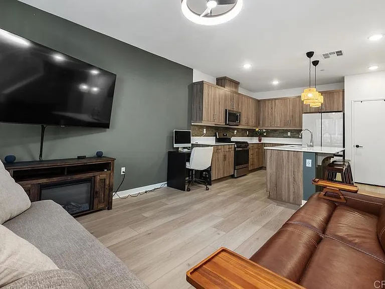 35161 Grove Trl — Photo 12