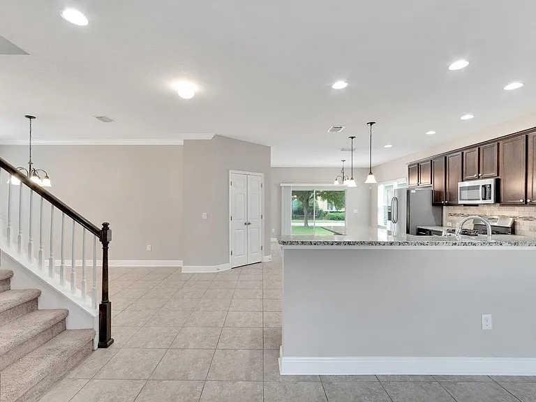 5320 Sagecrest Dr — Photo 12