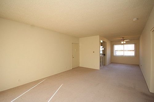 5th image of 526 W Huntington Dr APT T