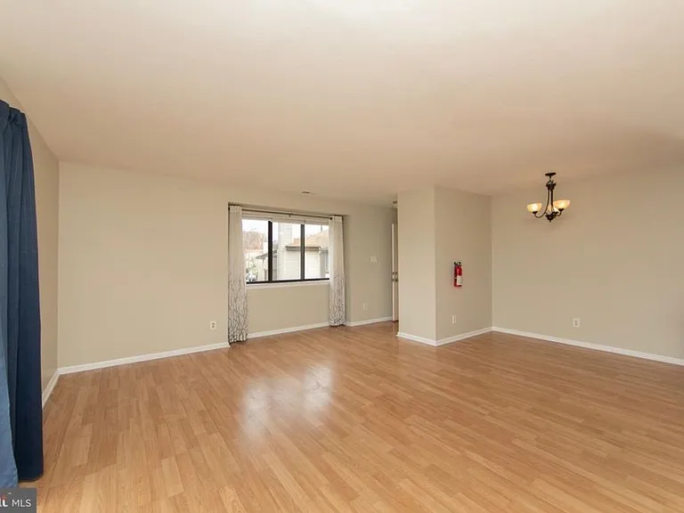 504 Britton Pl — Photo 2