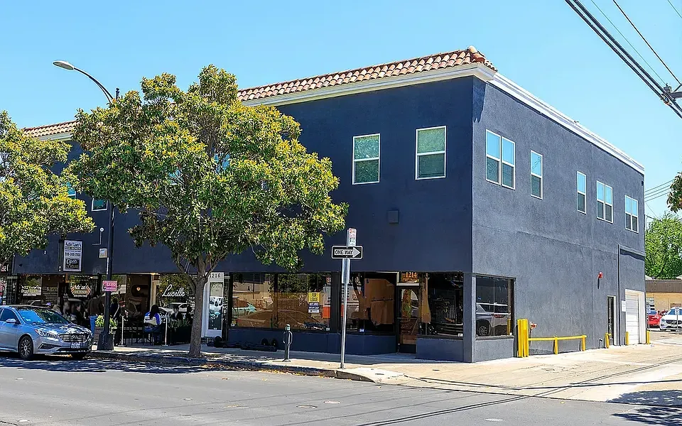 H St Exterior