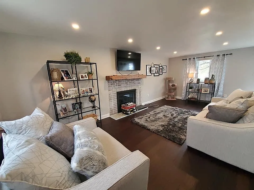 128 Skylark Dr photo 1