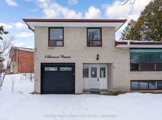 1 Stanwood Cres, Toronto, ON M9M1Z8