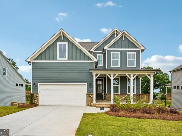 654 Grand Wehunt Dr, Hoschton, GA 30548