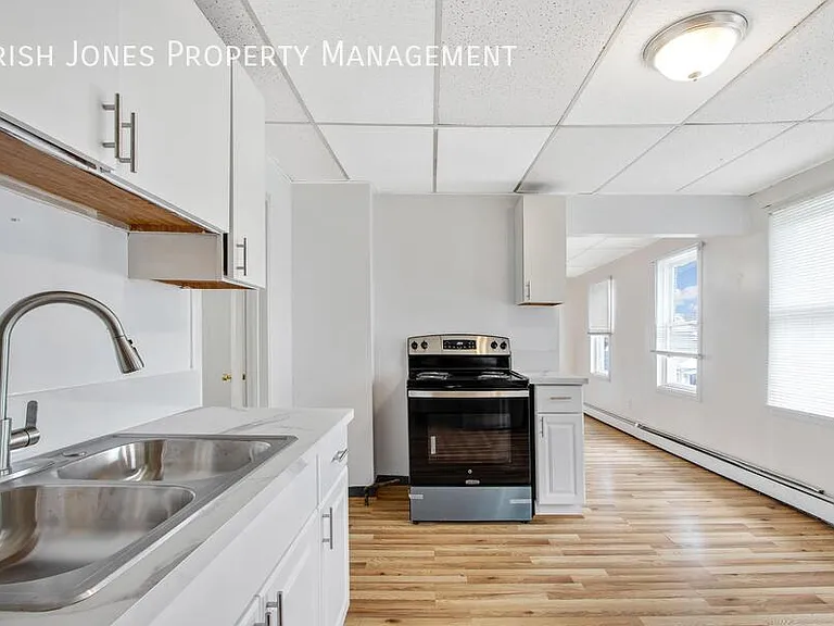 160 Courtland Ave #2 — Photo 3