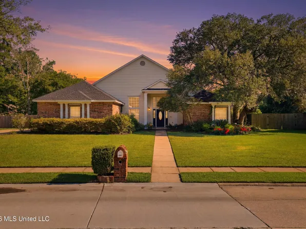 3815 Cabildo Pl, Ocean Springs, MS 39564