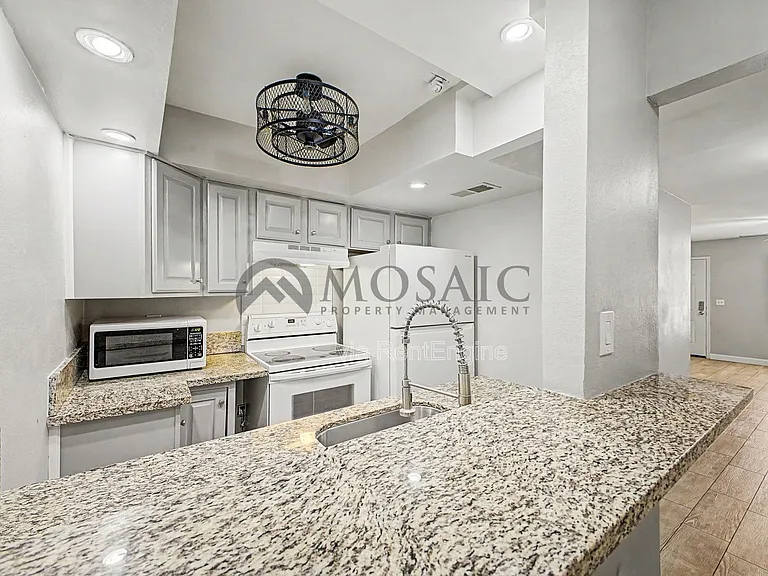 461 W Holmes Ave #147 — Photo 14