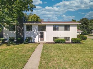 360 Marviel Dr, Akron, OH 44333