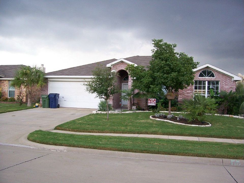 1st image of 214 Lake Travis Dr