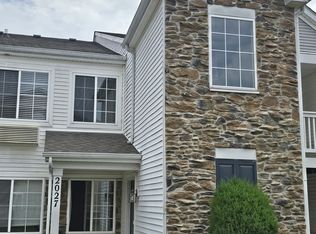 2027 Silverstone Dr #2027, Carpentersville, IL 60110