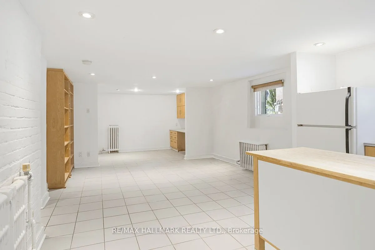 3 bed, $2,350 — Photo 3