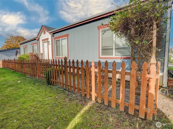 300 Park Avenue #20, Buckley, WA 98321