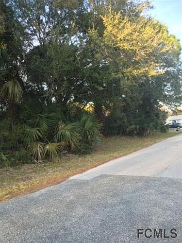 2nd image of 10 Palm Ln