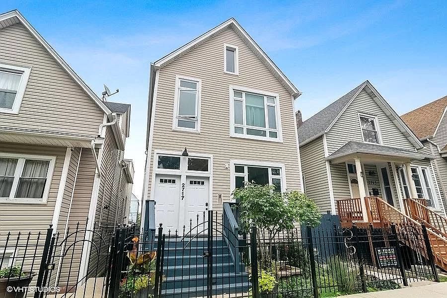 1st image of 2717 N Artesian Ave Unit 1