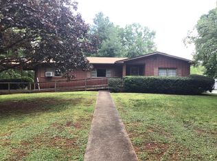 1040 Pete McCoy Rd, Franklin, NC 28734