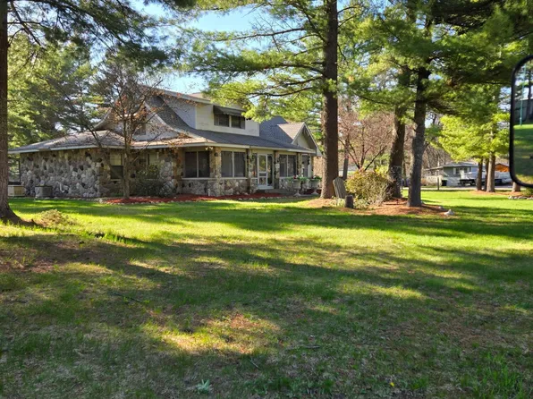 2241 N Saint Helen Rd, Saint Helen, MI 48656