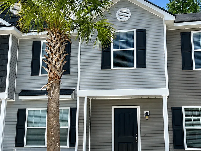 7 Saint Augustine Way — Photo 1