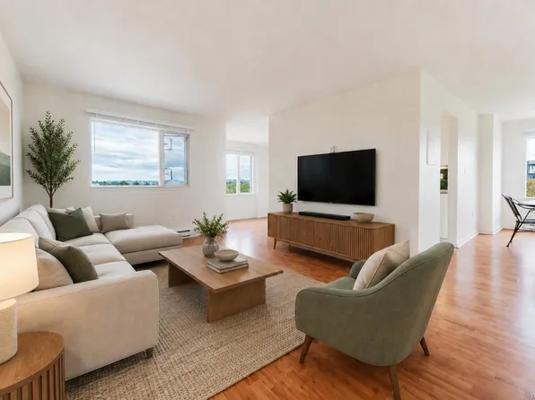 103 Gorge Rd E #508, Victoria, BC V9A 6Z2