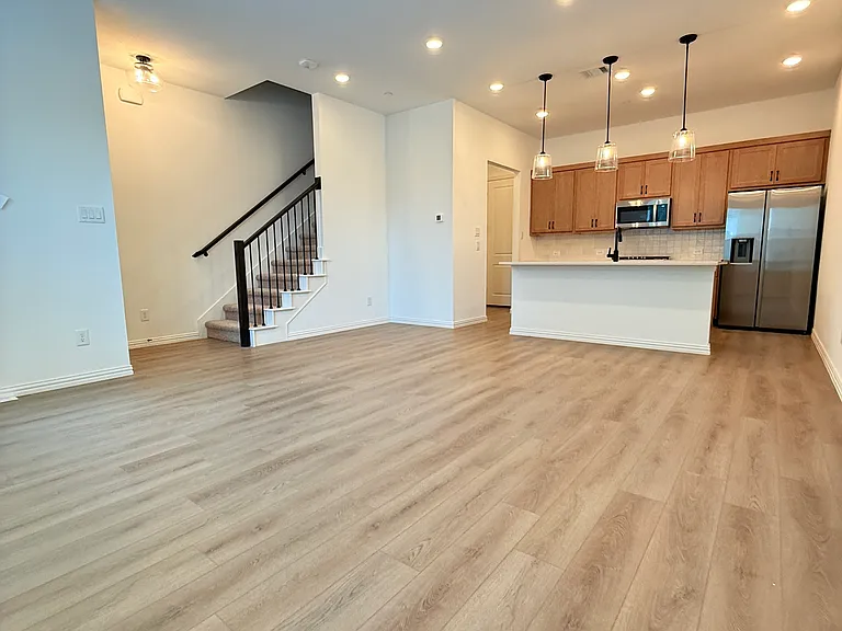 4225 Ruth Rd — Photo 3