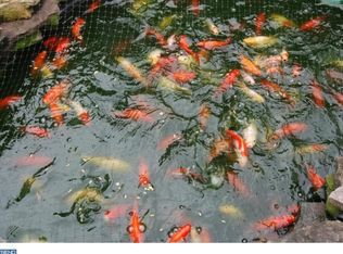 824 Rabbit Ln, Reading, PA 19606